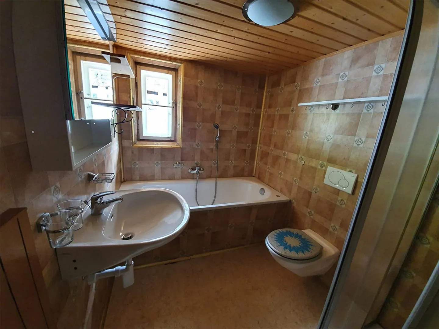 Single-family house in beautiful Muotathal - Photo 16 of 26