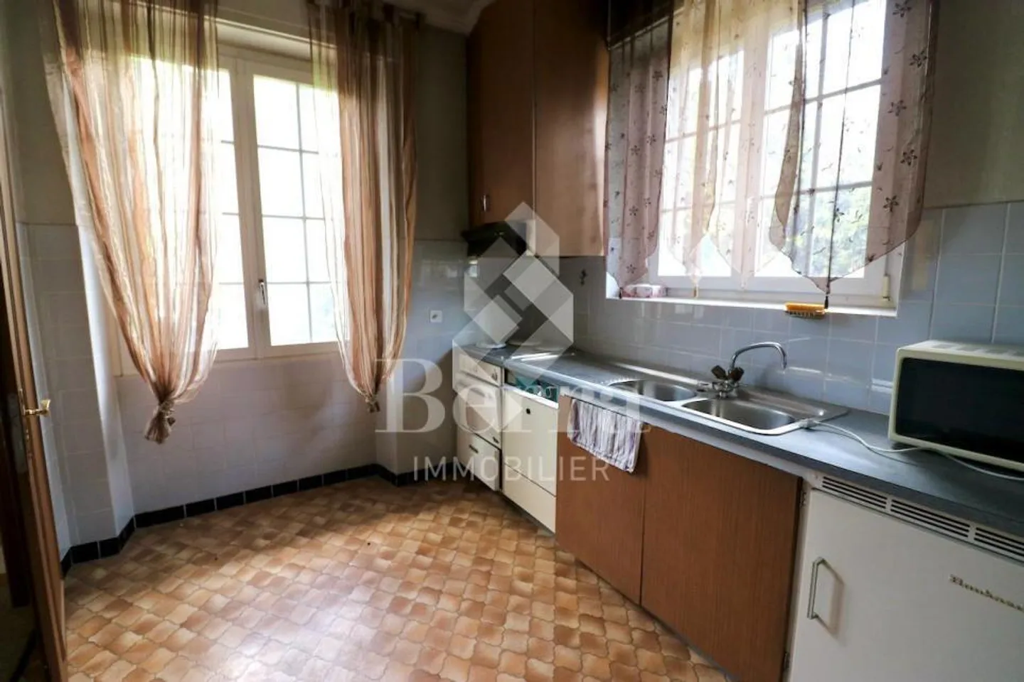 Herrenhaus mit 2 Apartments + Dachboden - Seltenes Angebot !!! - Foto 12 von 13