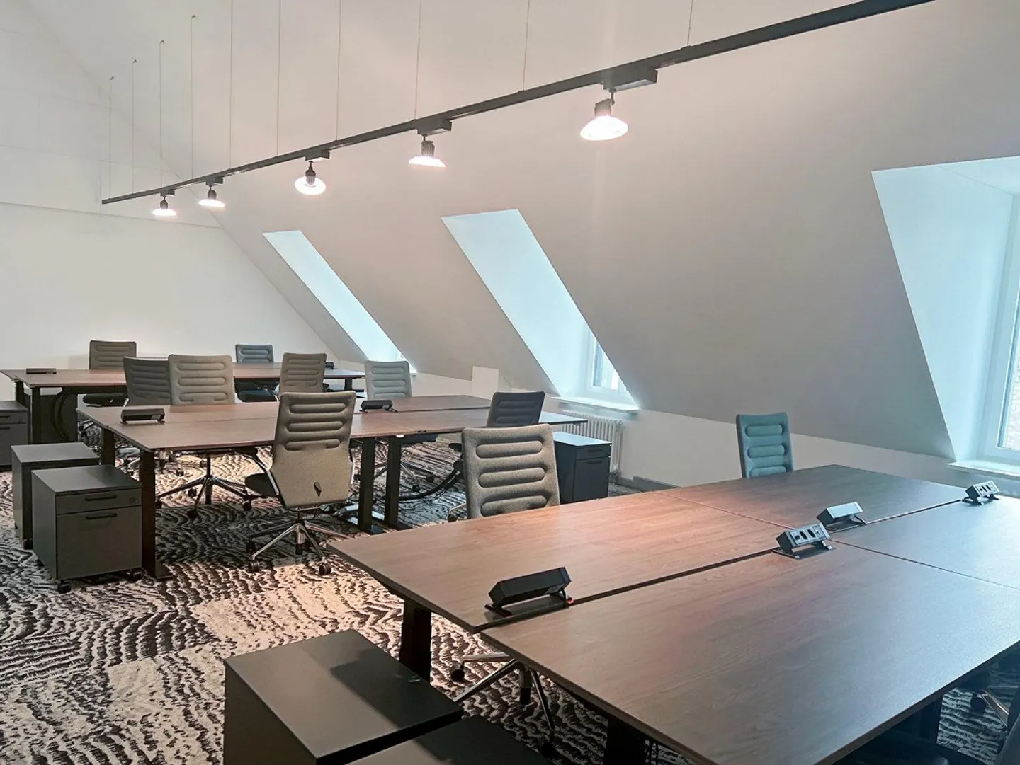 Privater Büroraum für 30 in Zürich - Foto 3 von 9
