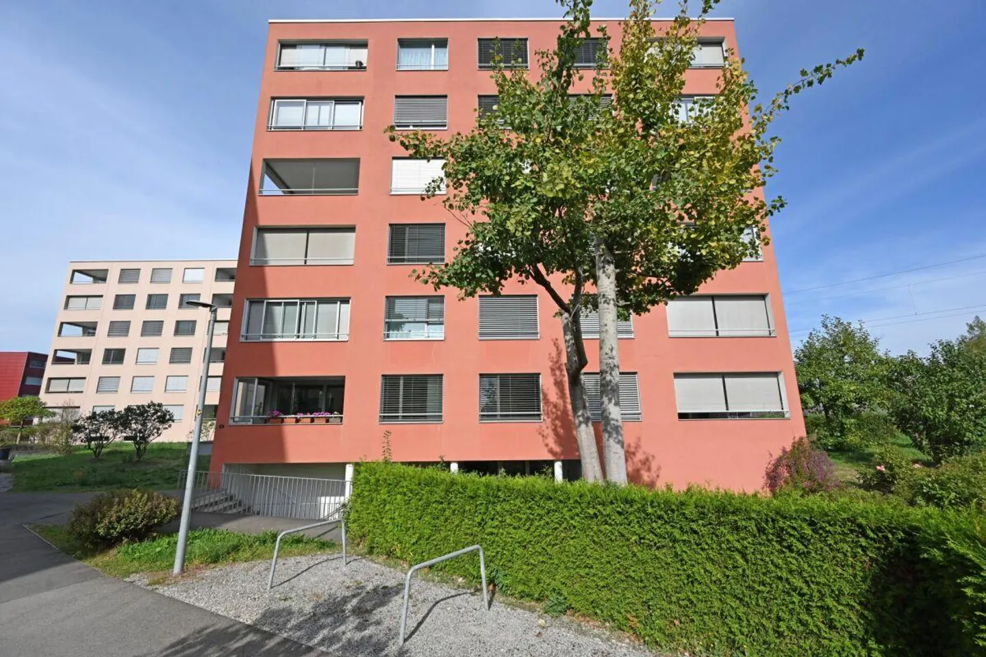 Grosszügige 5.5-Zimmerwohnung in Lyss - Foto 1 von 13