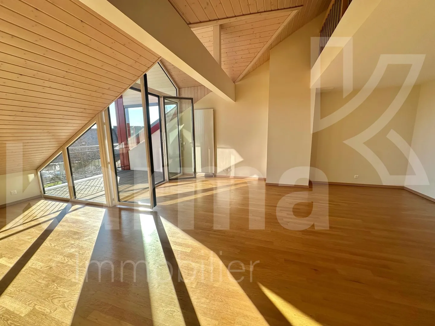 Exclusive - Penthouse Apartment with Lake and Alps View - Photo 12 of 15