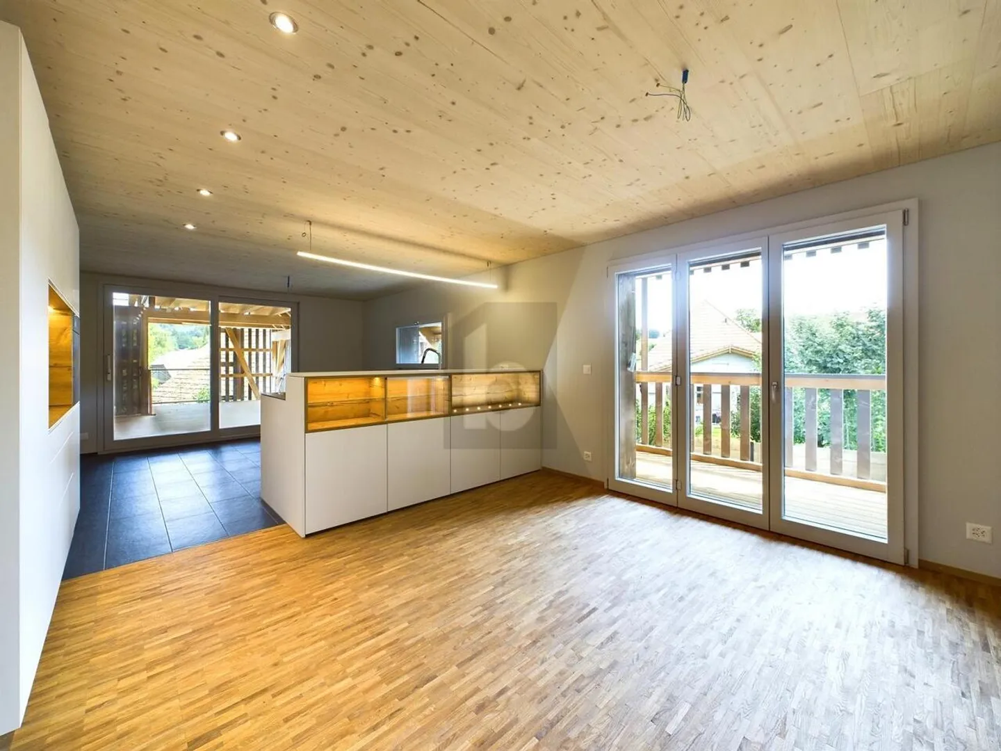 MODERNO, SPAZIOSO, RURALE Eppure VICINO ALLA CITTÀ - Foto 2 di 6