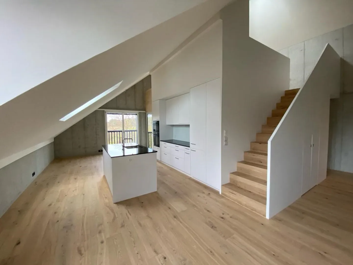 Duplex Moderno con Grande Galleria - Foto 5 di 11