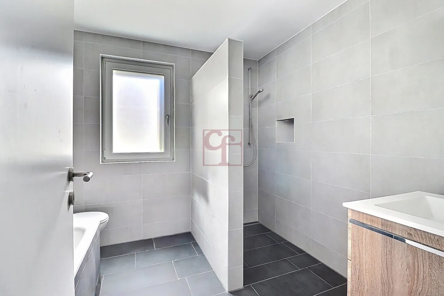 Charmant Appartement avec Jardin - Photo 14 sur 17