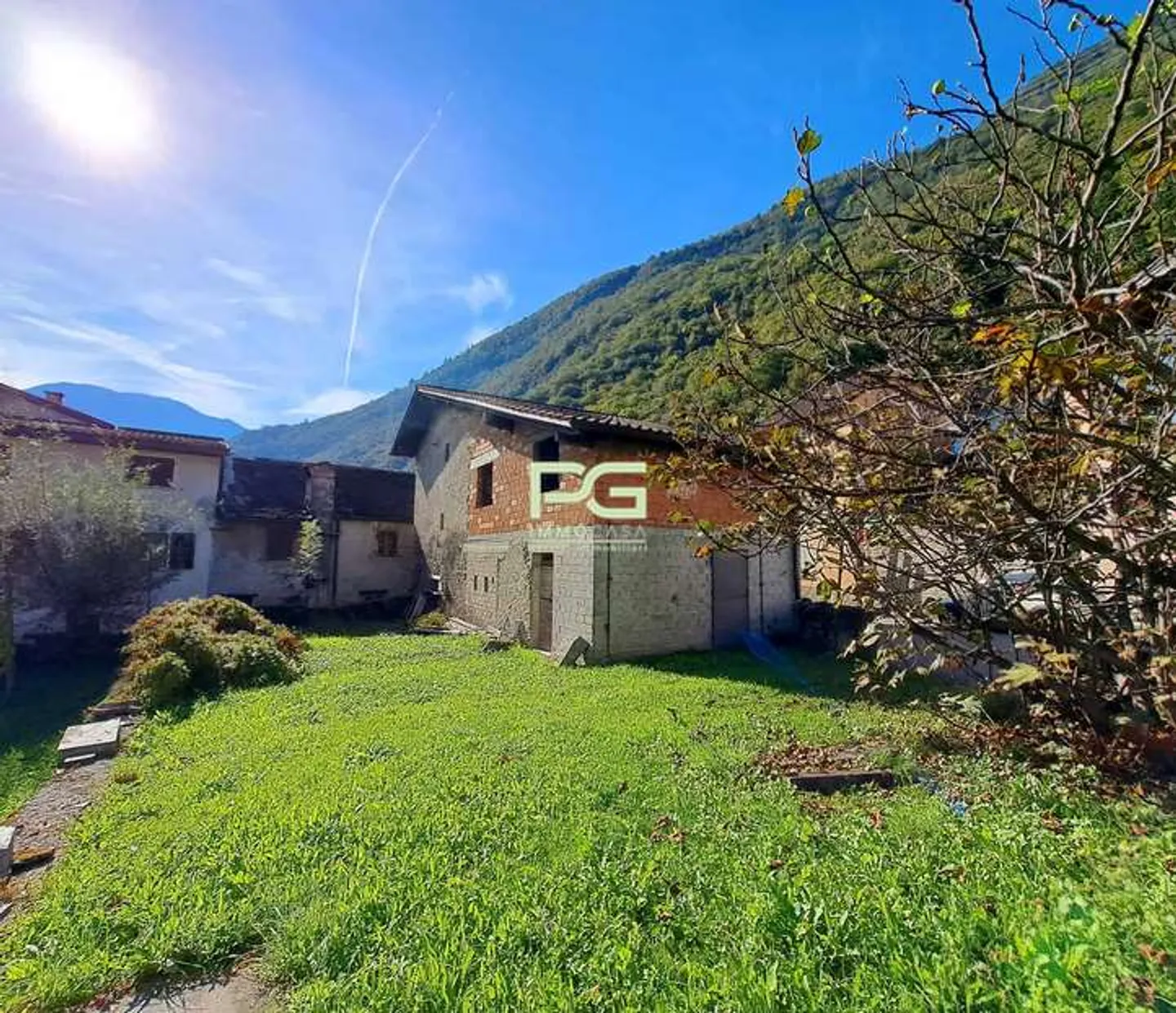 Gnosca, Rustico mit Grundstück - Foto 1 von 3