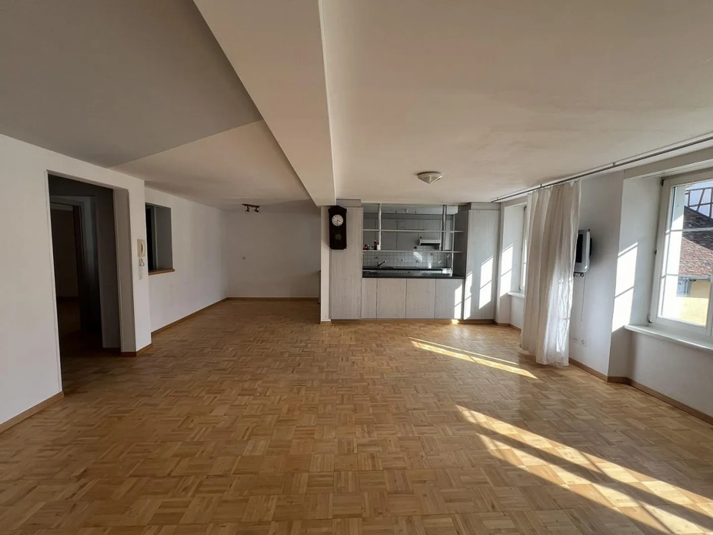 Belle appartement de 2,5 pièces au cœur de Neunkirch - Photo 4 sur 12