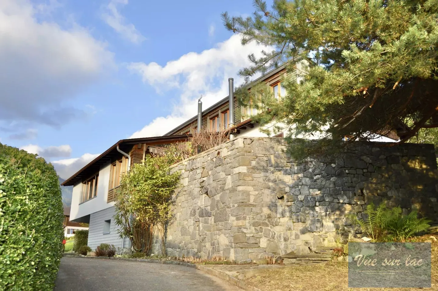 Casa familiare degli anni '60 con vista lago - Foto 5 di 26