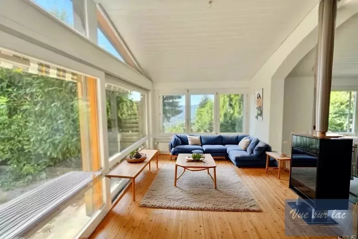 Casa familiare degli anni '60 con vista lago - Foto 18 di 26