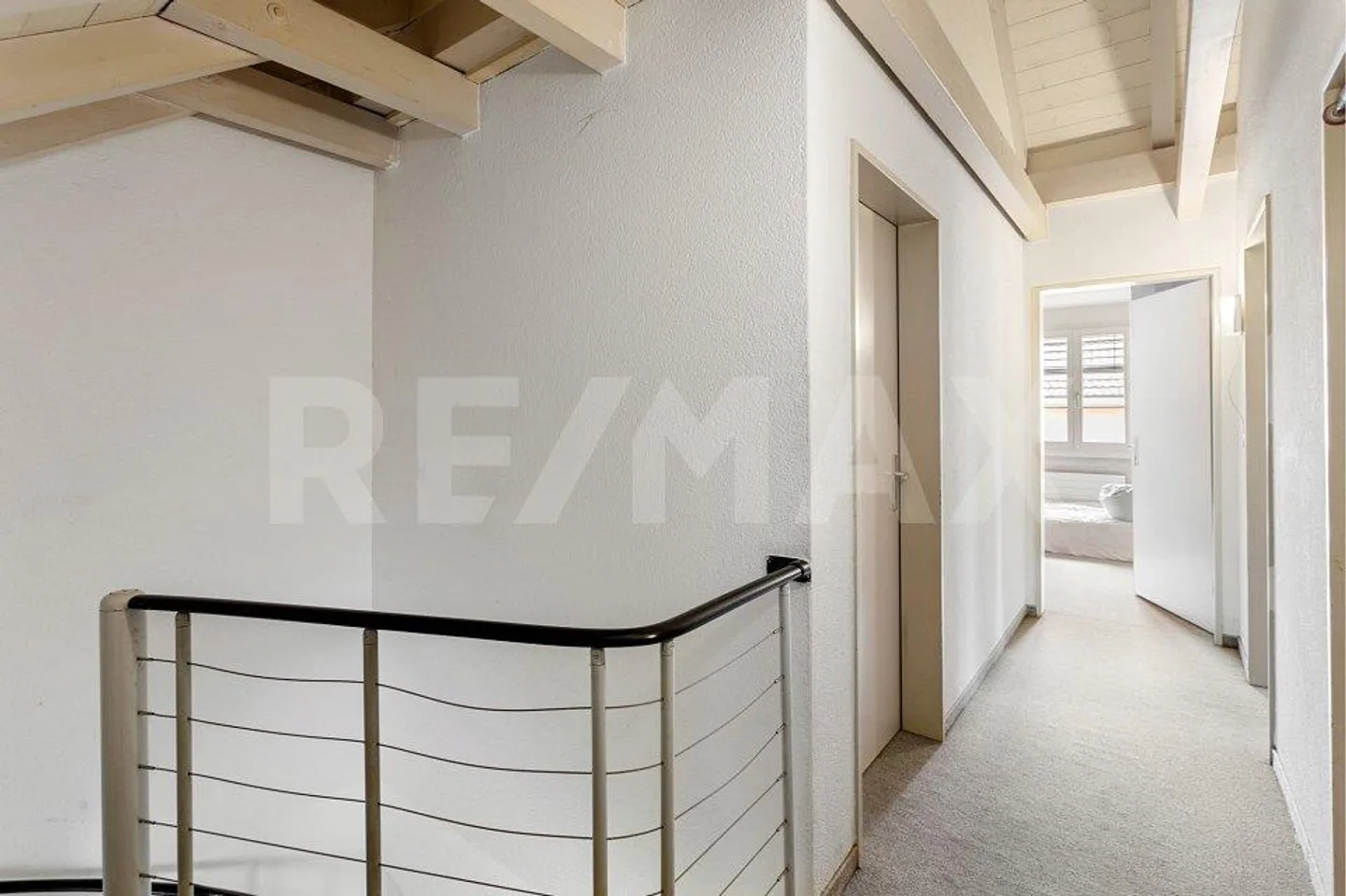 Appartamento duplex di 5,5 stanze in affitto in una posizione centrale - Foto 5 di 13