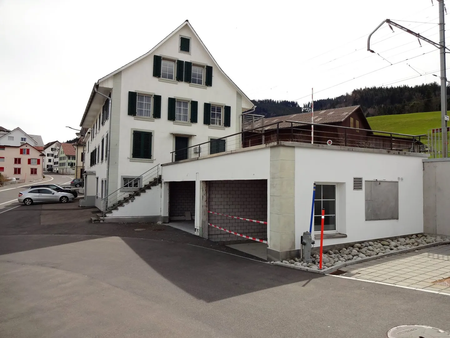 Carport als Lager- oder Einstellraum direkt neben dem BHF Schindellegi - Foto 1 von 1