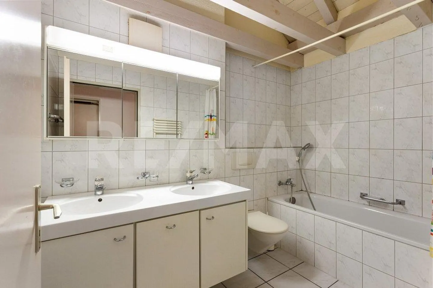 Appartamento duplex di 5,5 stanze in affitto in una posizione centrale - Foto 10 di 13