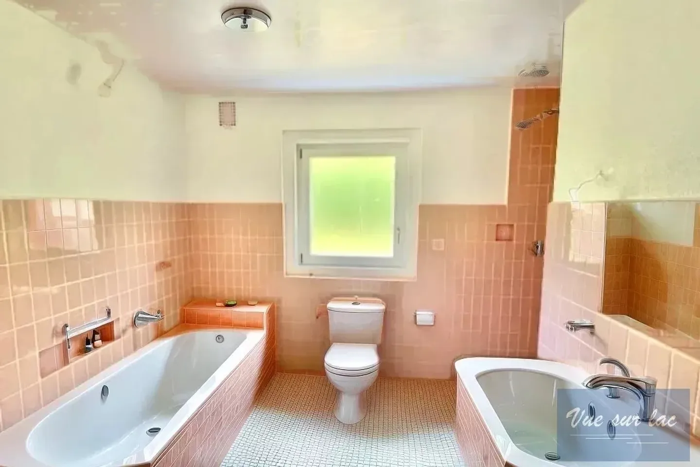 Casa familiare degli anni '60 con vista lago - Foto 23 di 26