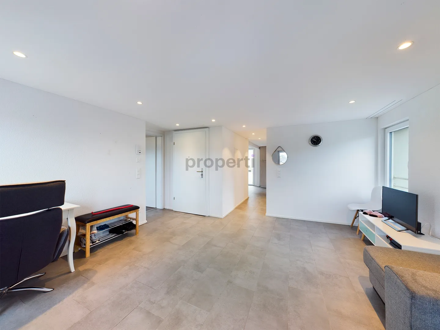 Apartment for rent - Photo 1 of 8