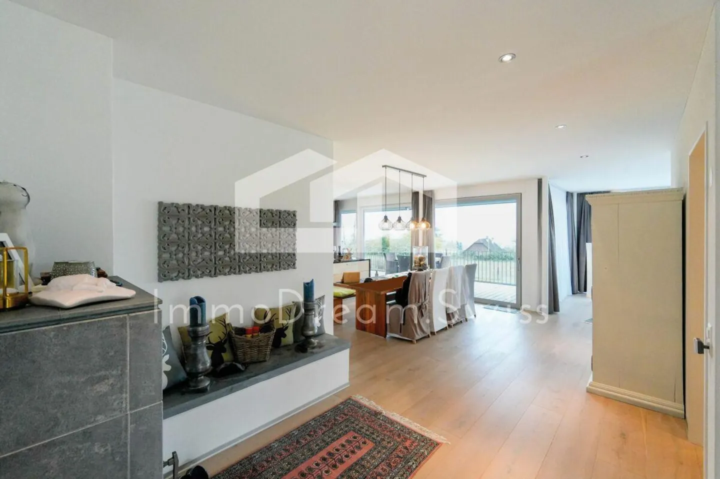 Condominium spacieux de 5 pièces au design moderne (2 FMH) - Photo 13 sur 16