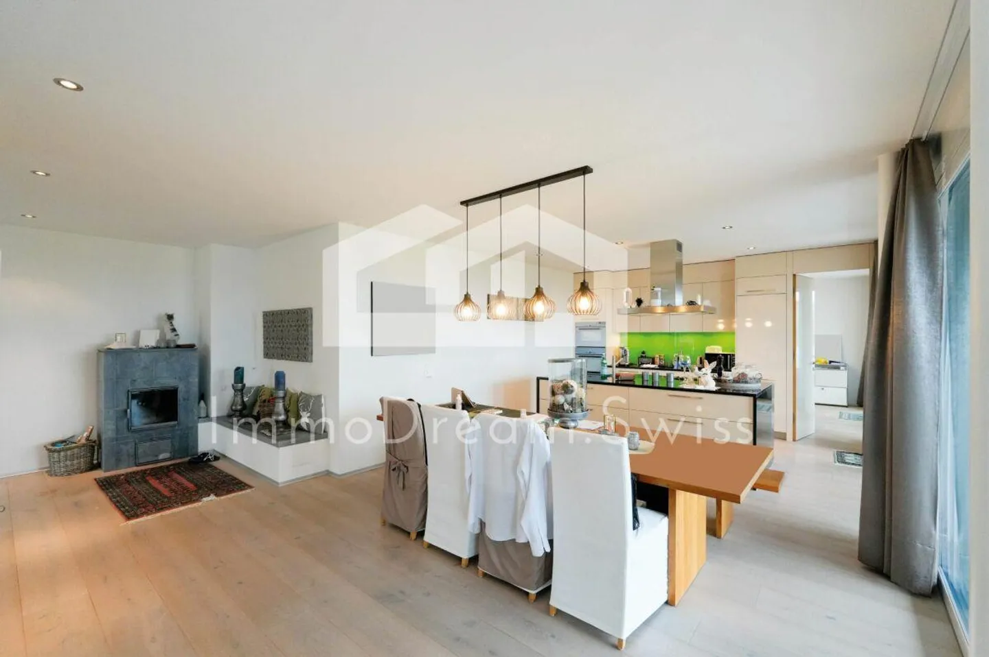 Condominium spacieux de 5 pièces au design moderne (2 FMH) - Photo 14 sur 16
