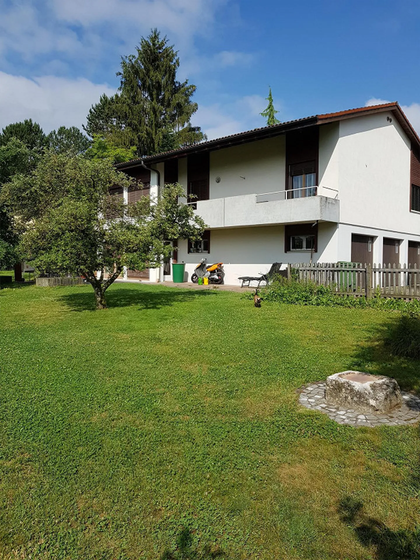 Maison individuelle de 5,5 pièces avec potentiel à vendre - Photo 1 sur 26