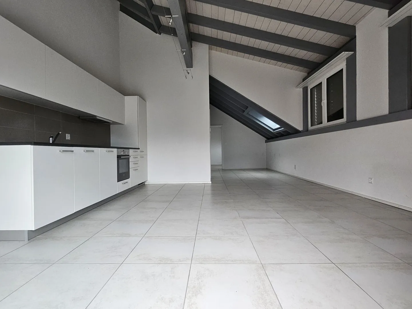 Appartement Moderne avec Balcon - Photo 5 sur 13