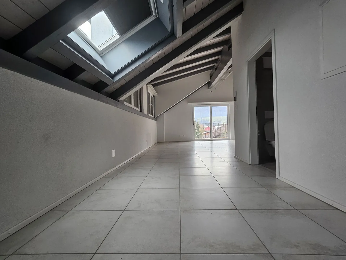 Appartement Moderne avec Balcon - Photo 6 sur 13