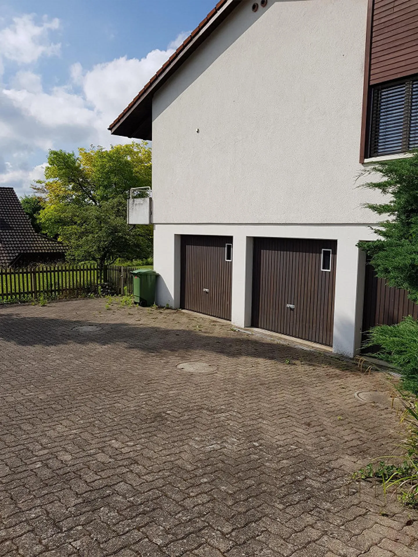 Maison individuelle de 5,5 pièces avec potentiel à vendre - Photo 2 sur 26