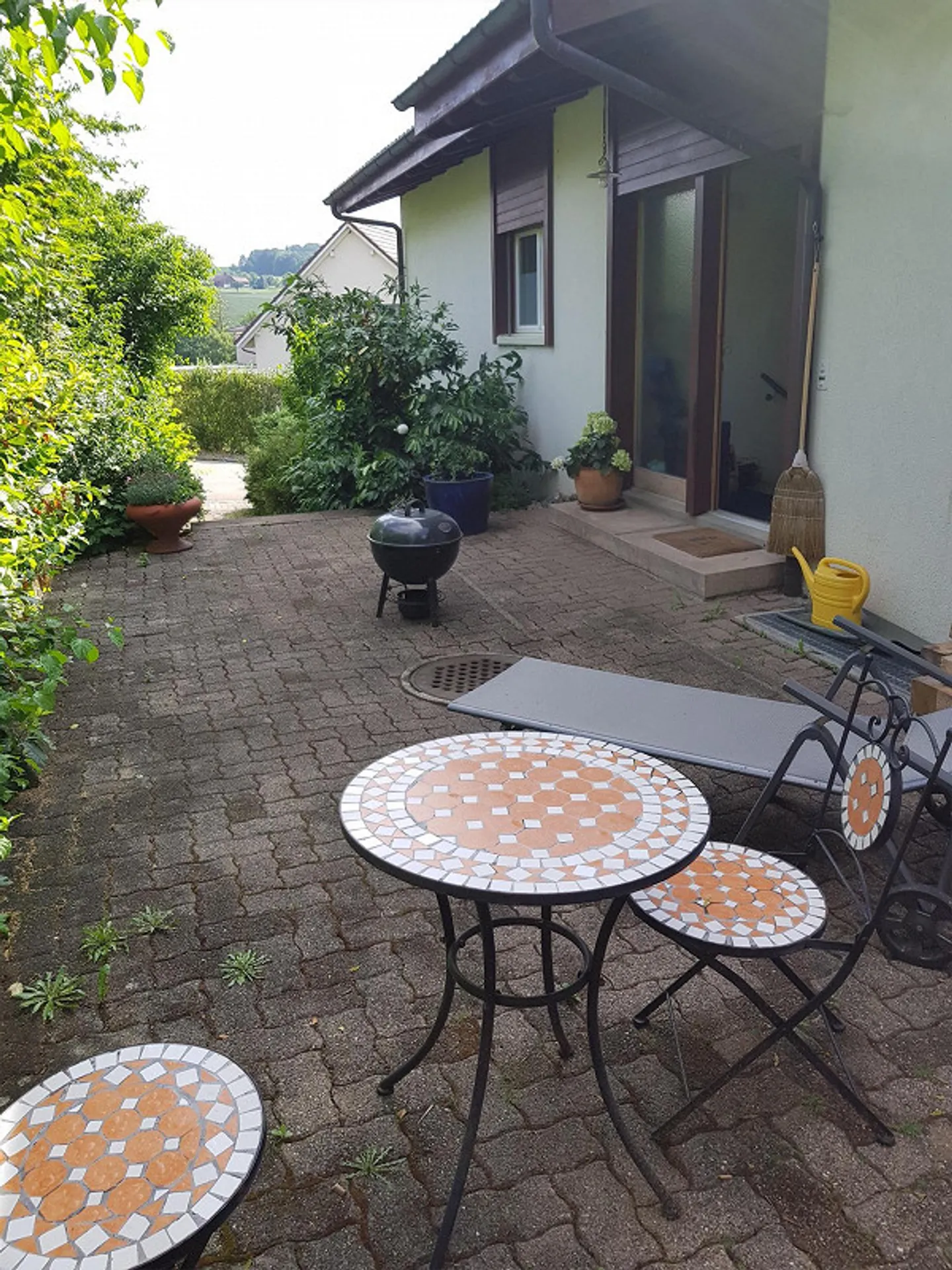 Maison individuelle de 5,5 pièces avec potentiel à vendre - Photo 3 sur 26