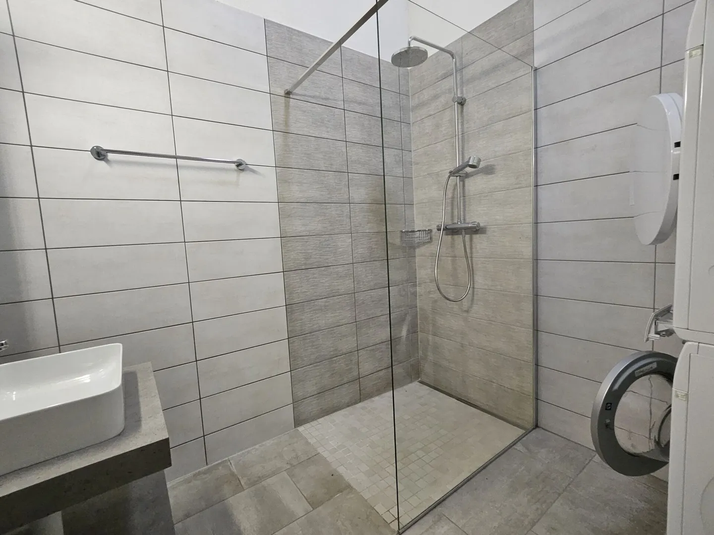 Appartement Moderne avec Balcon - Photo 11 sur 13