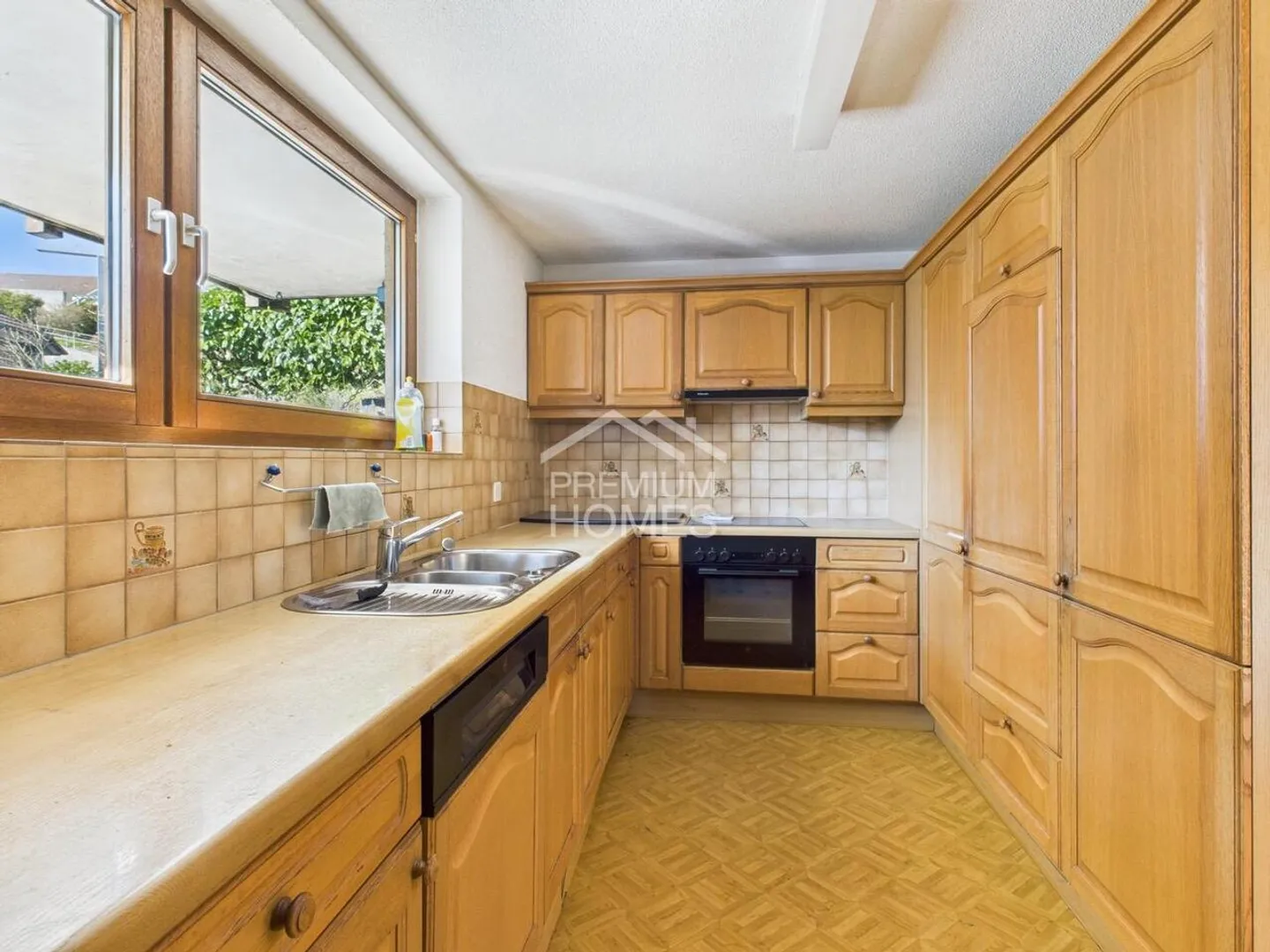 Casa plurifamiliare in posizione centrale - Foto 6 di 12