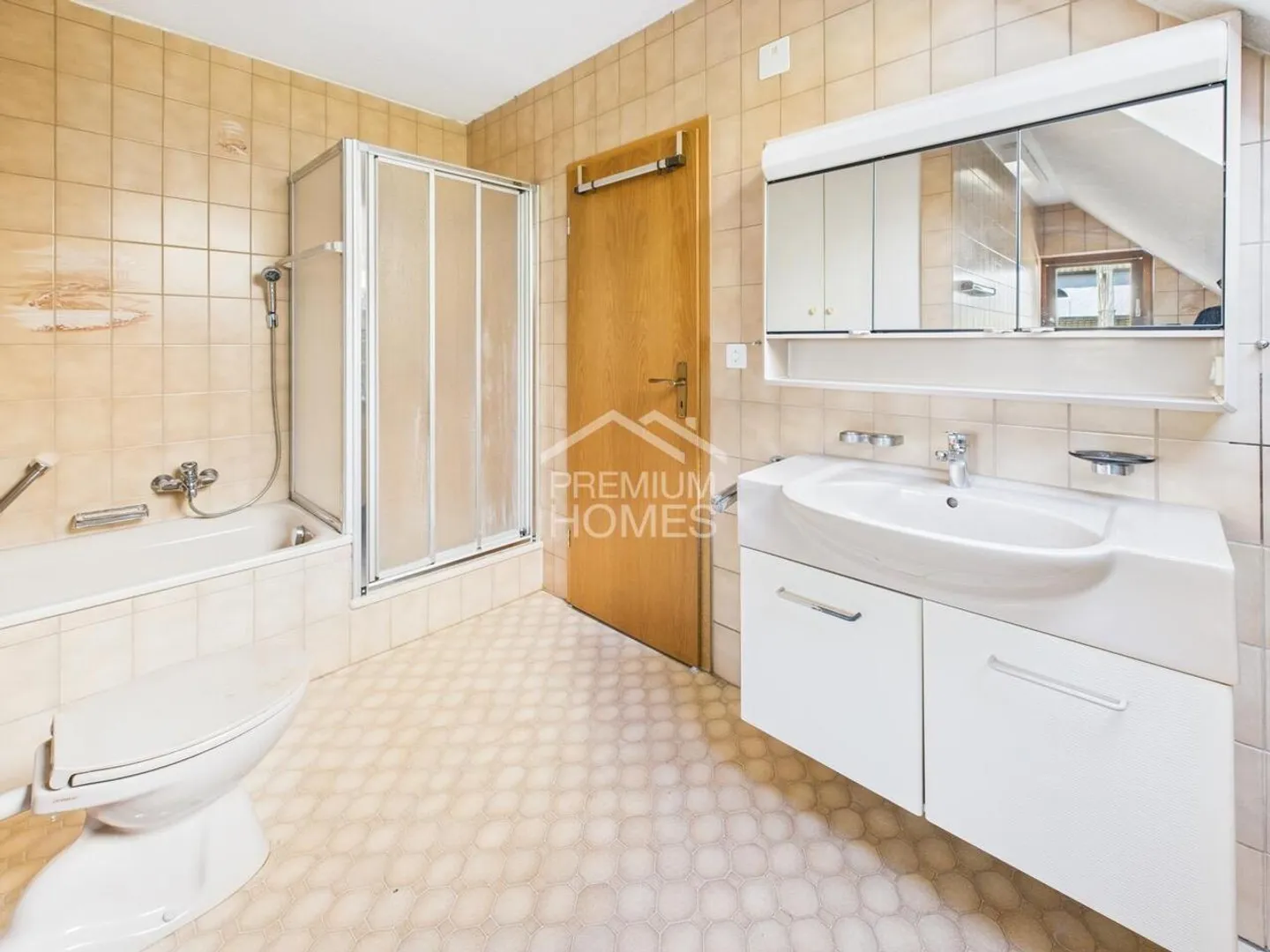 Casa plurifamiliare in posizione centrale - Foto 4 di 12