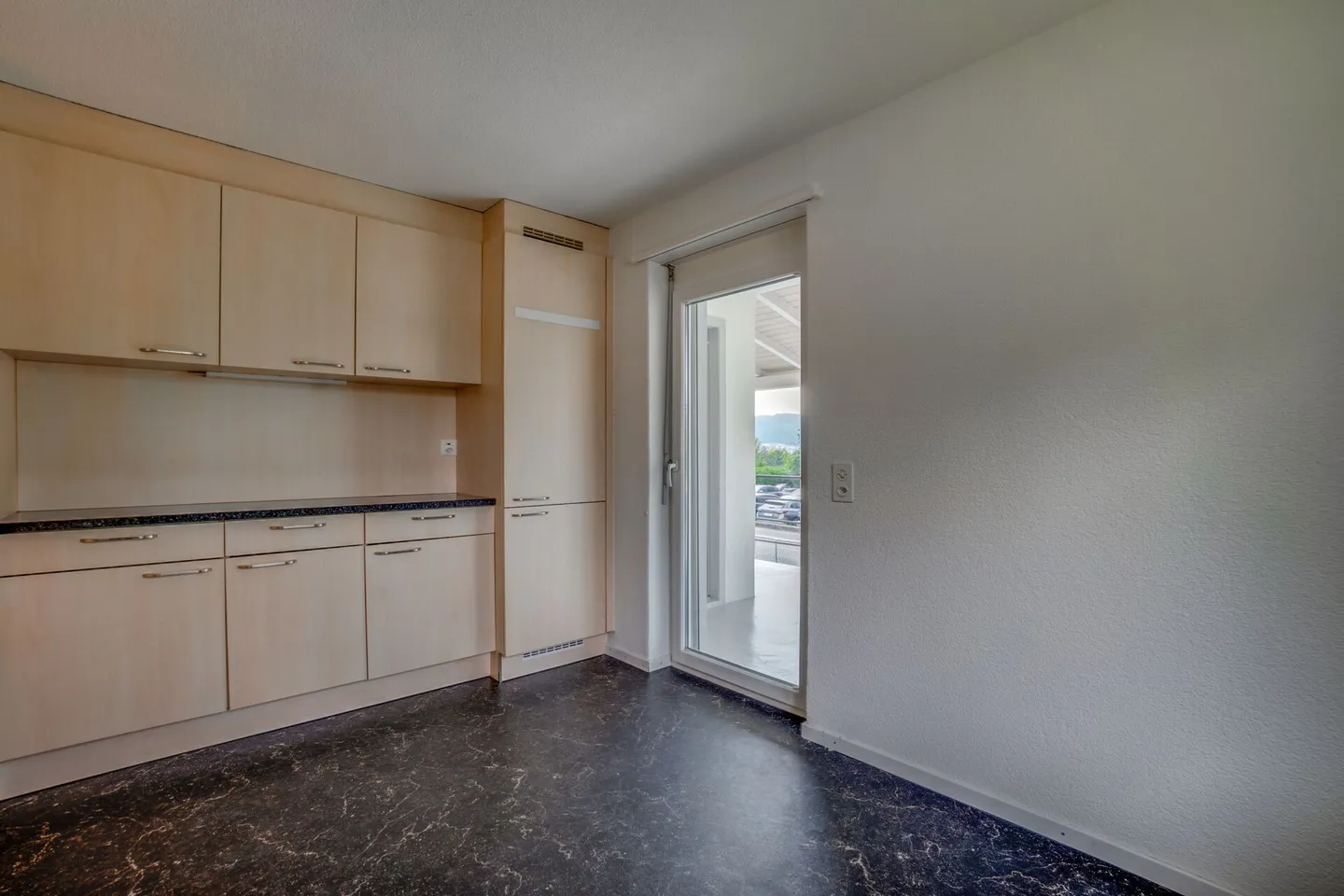 Single-family house with garden - Photo 4 of 14