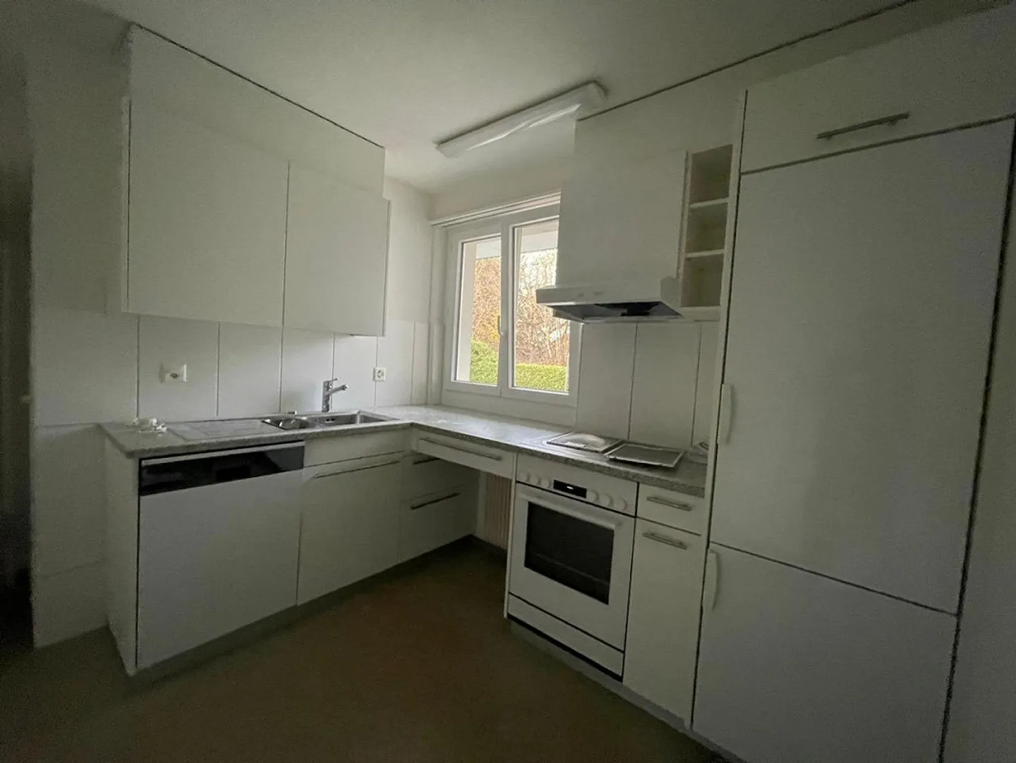 schöne 3.5 Zimmer-Parterrewohnung in ruhiger Lage - Foto 8 von 9