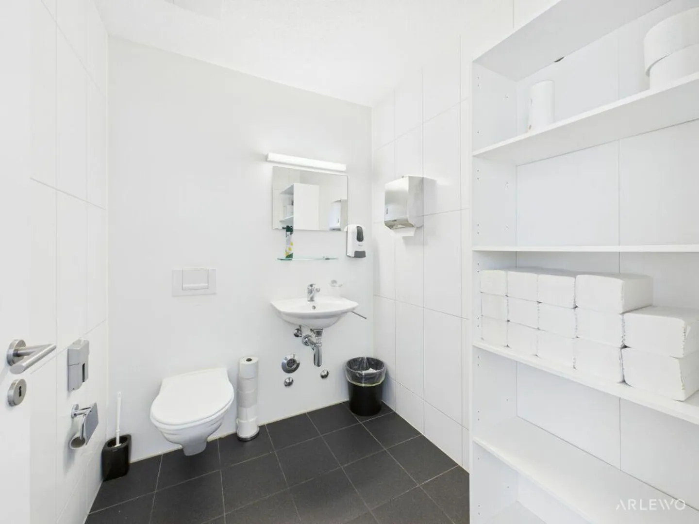 Your new business location in Tribschenstadt - Photo 8 of 14