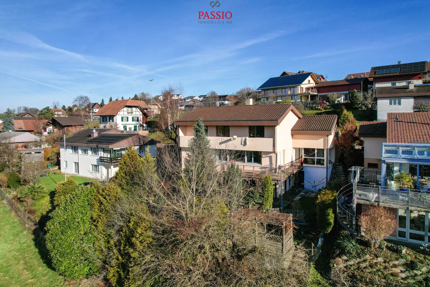 10.5-Zimmer-Einfamilienhaus – Ruhe, Natur &amp; unverbaubare Weitsicht - Photo 24 of 26