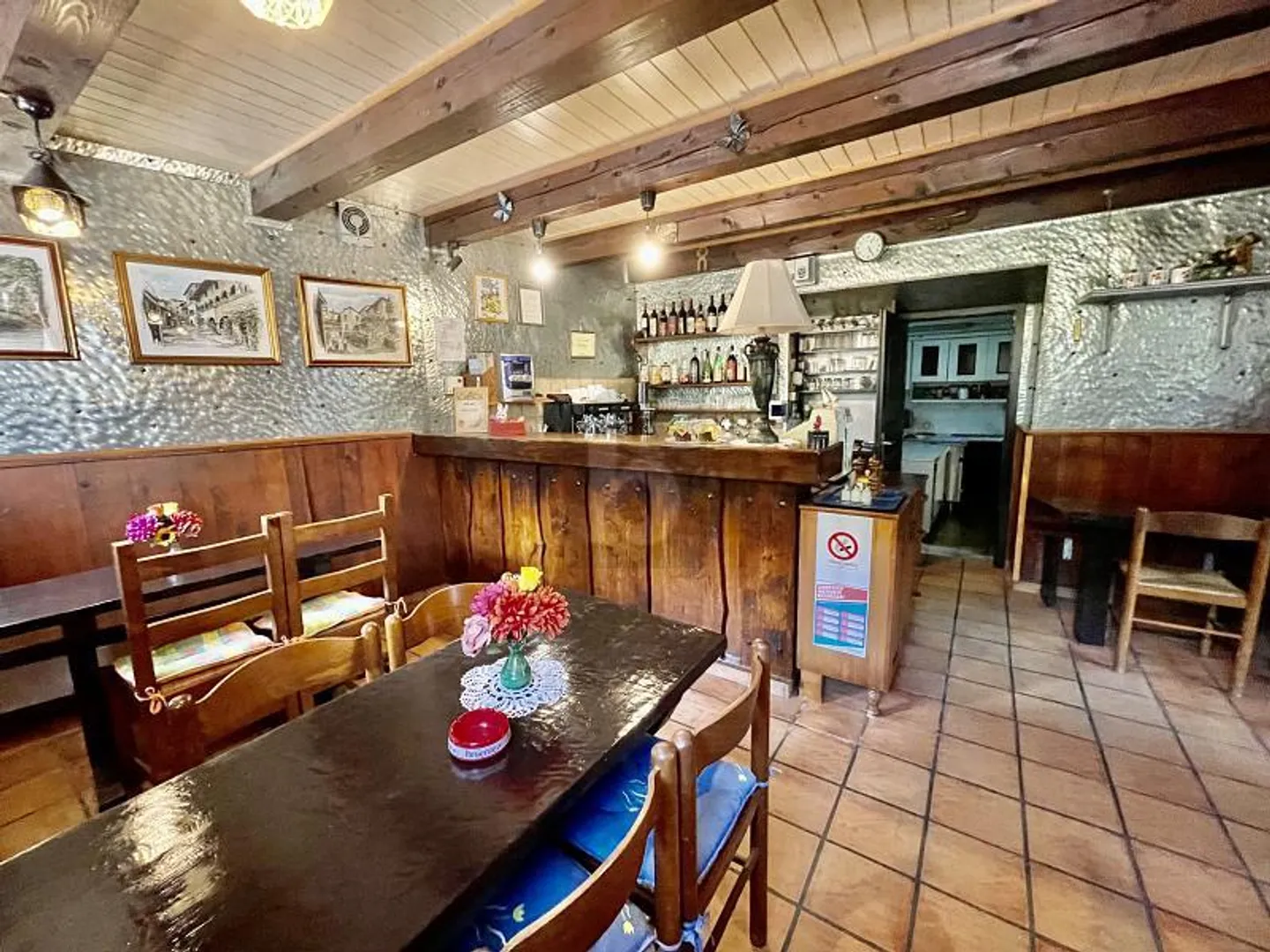 Hotel for sale - Photo 2 of 6