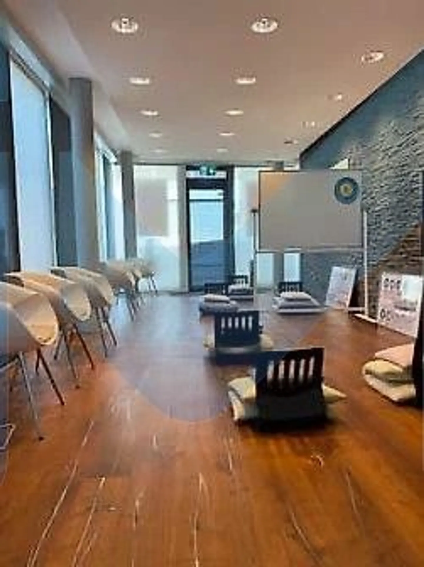 VERY WELL LOCATED COMMERCIAL SPACE IN MORGES - Photo 3 of 3