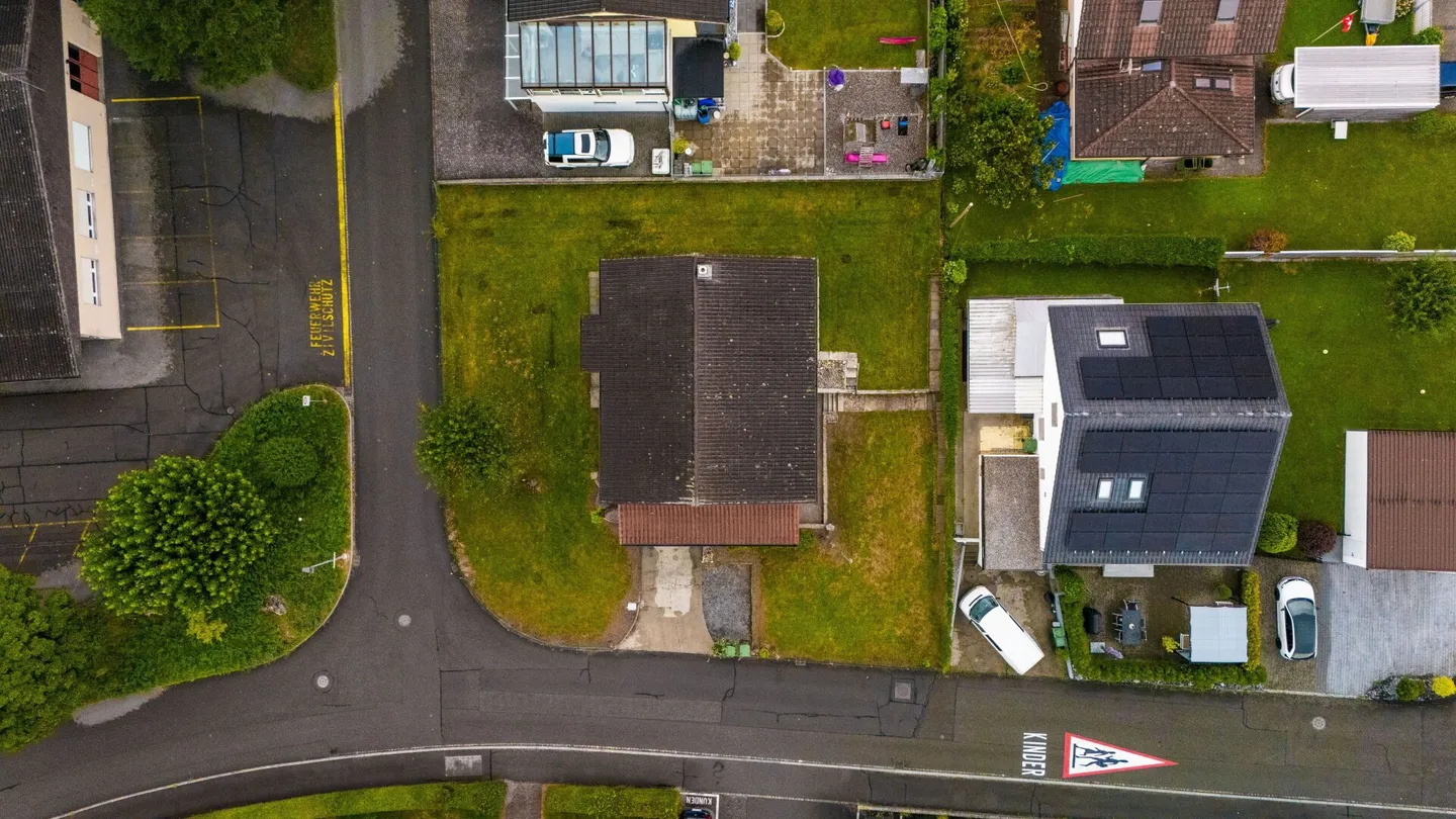 Single-family house with garden - Photo 13 of 14