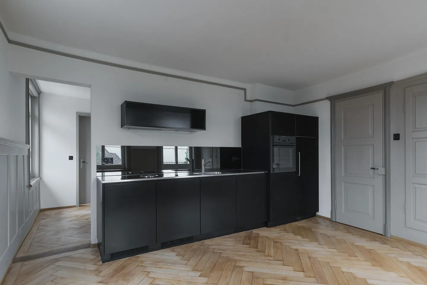 Modern, renovated apartment in Art Nouveau house - Photo 3 of 6