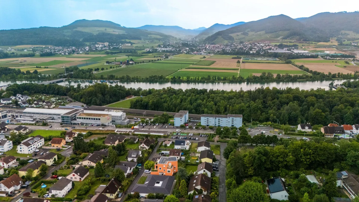 Single-family house with garden - Photo 14 of 14