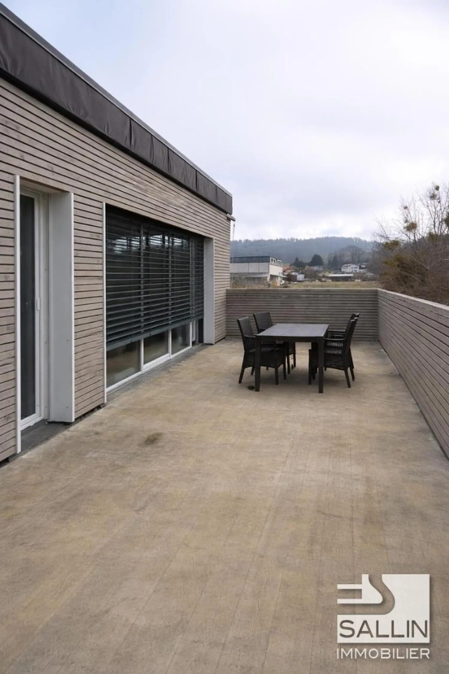 Industrielle Halle von ca. 445 m² mit 5-Zimmer-Wohnung - Foto 6 von 11