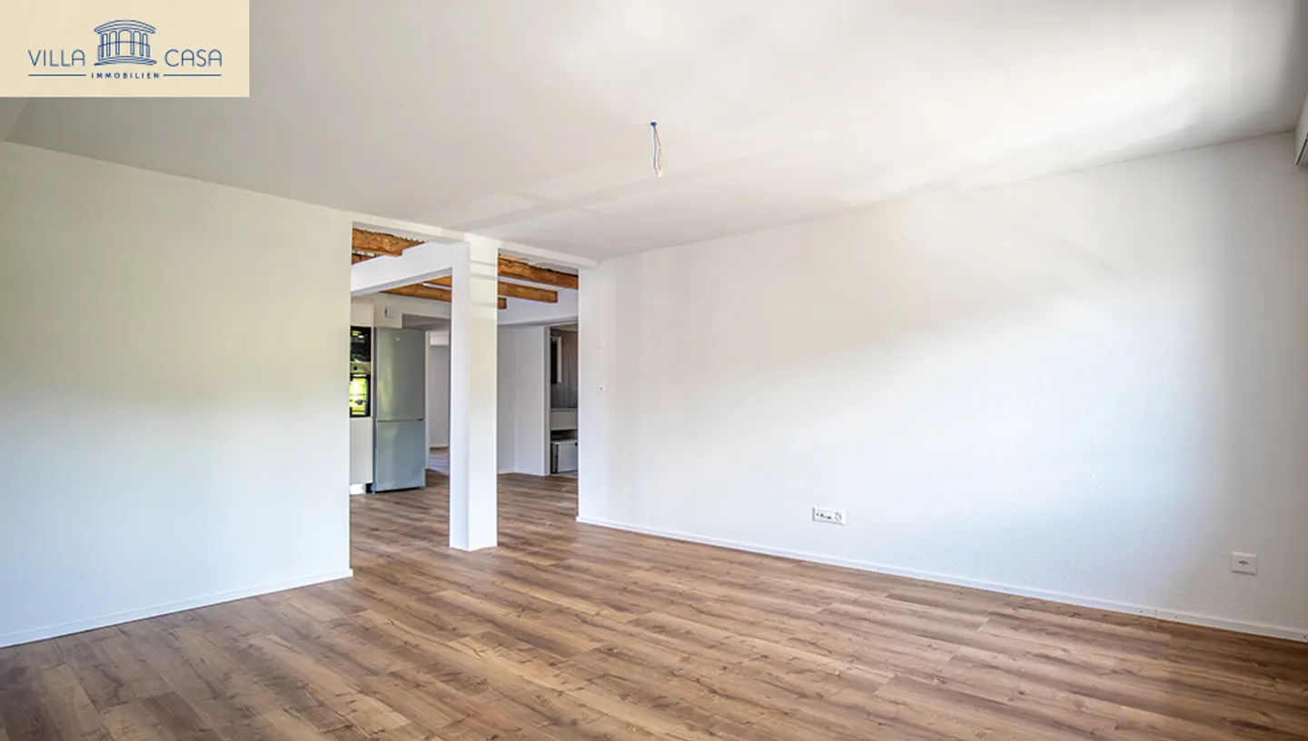 Modern 4-Room Penthouse in Seftigen - Photo 6 of 16
