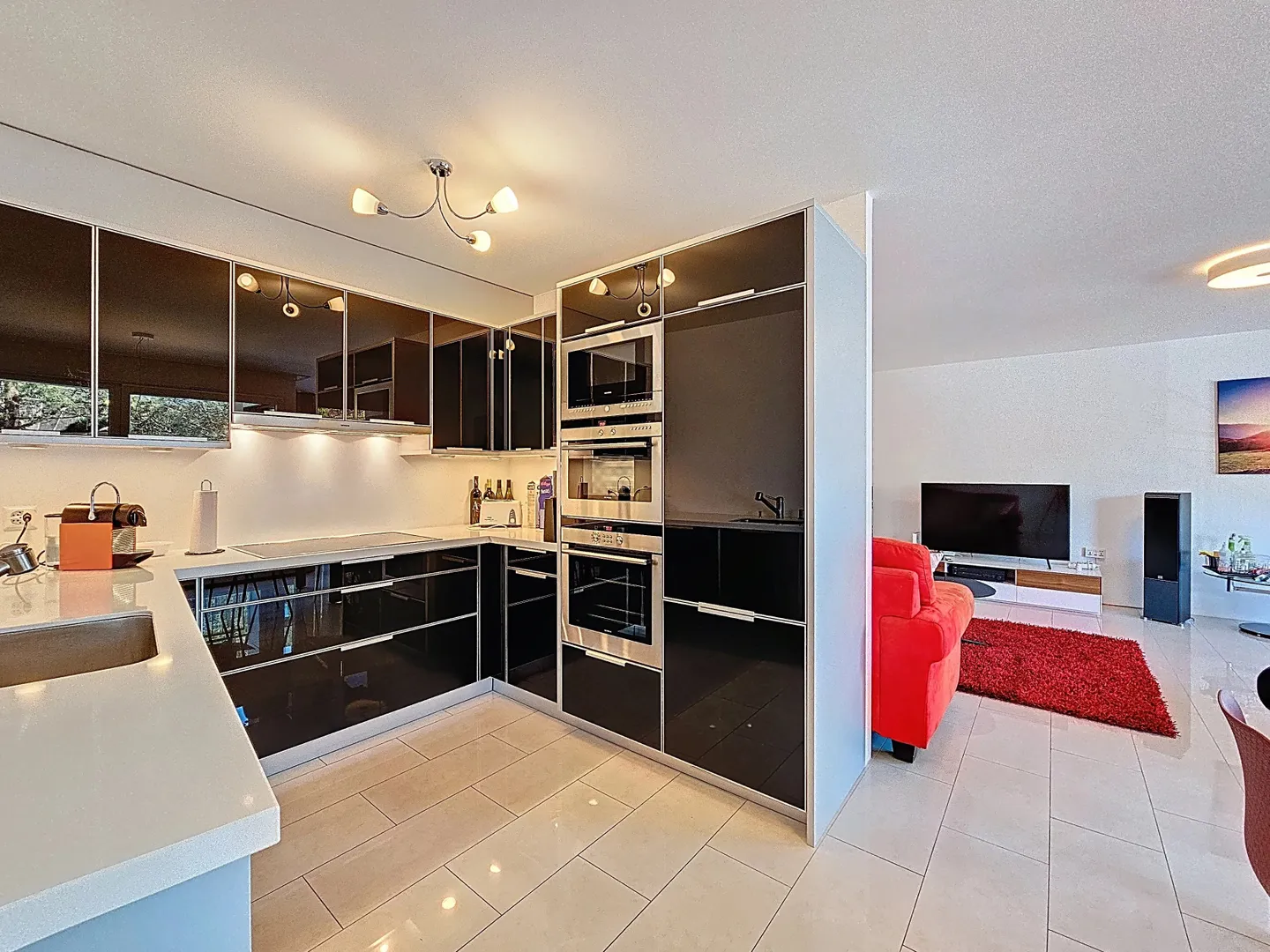 Appartamento moderno con vista lago - Foto 4 di 11