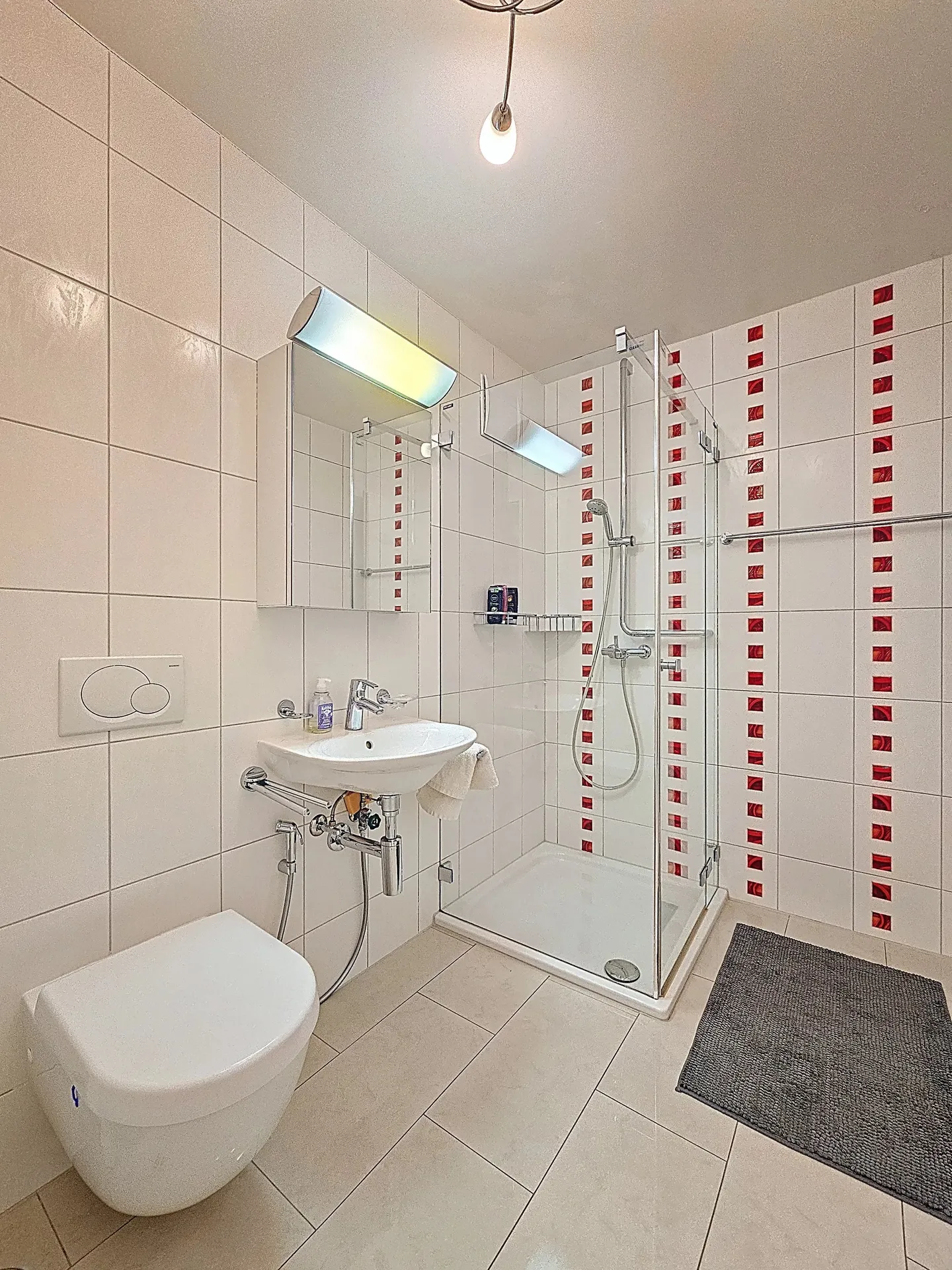 Appartamento moderno con vista lago - Foto 9 di 11