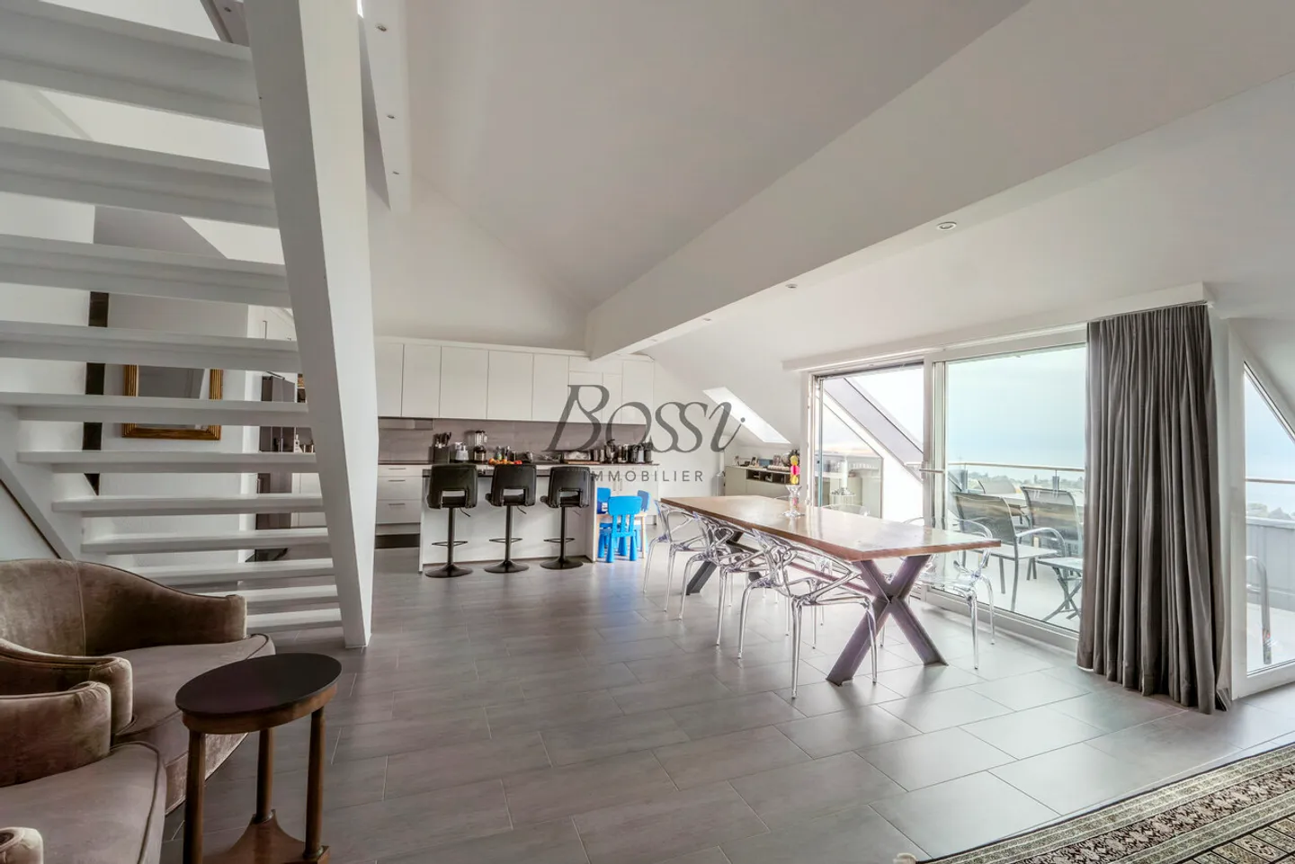 A 8 mn de la gare de Rolle, attique avec vue lac-Alpes-vignobles - Photo 9 sur 13