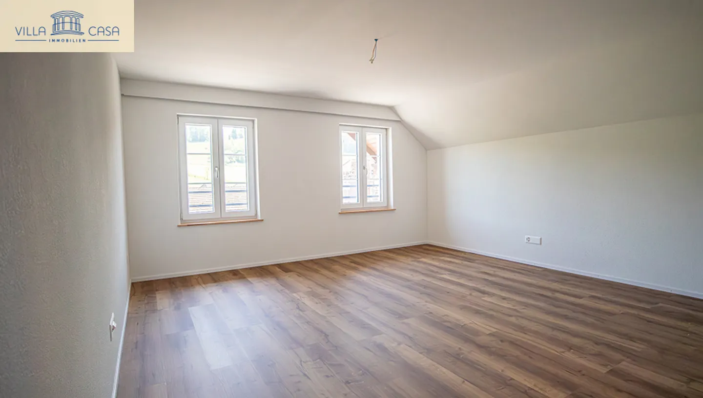 Modern 4-Room Penthouse in Seftigen - Photo 8 of 16