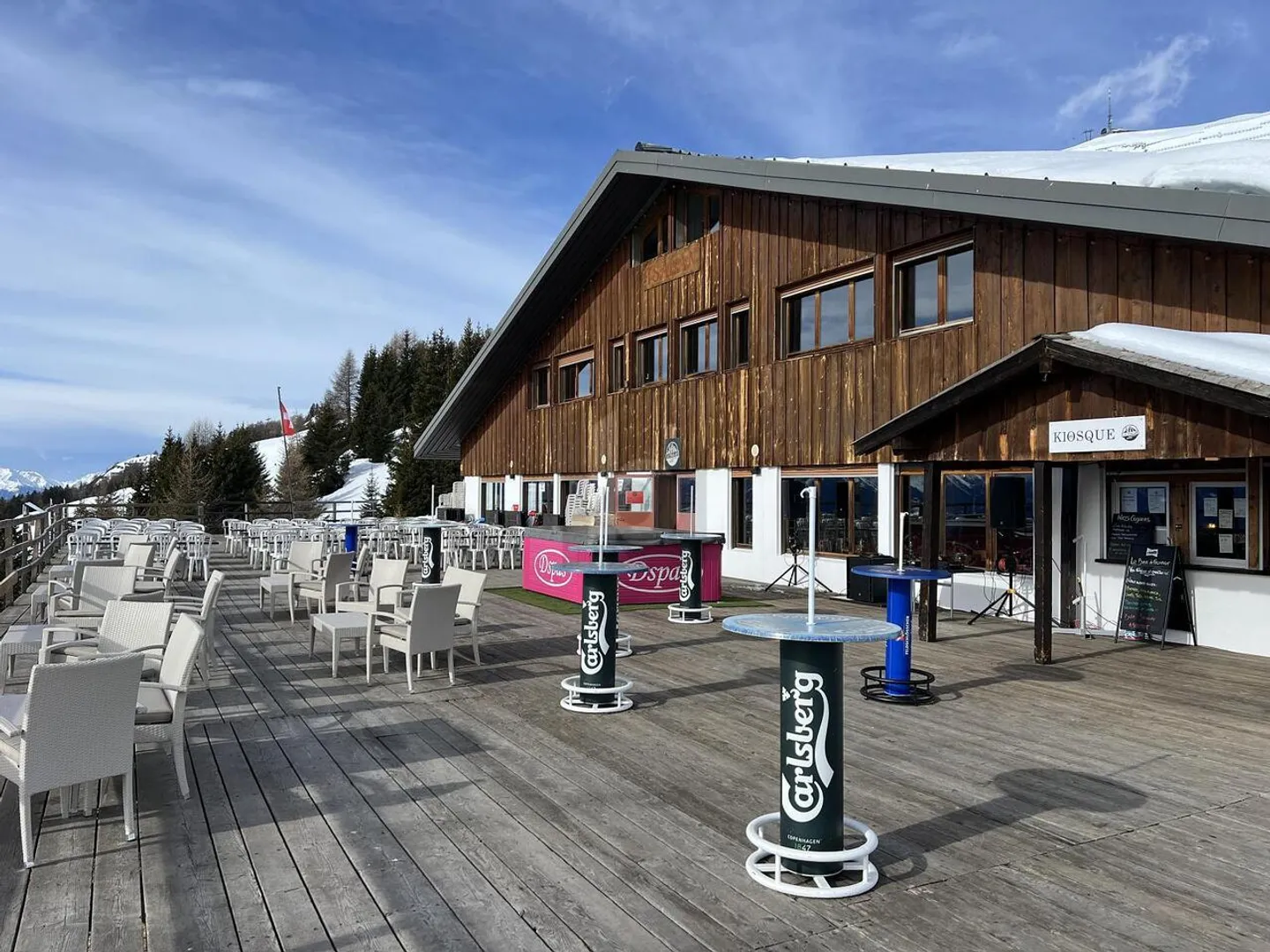 MAGNIFICO RISTORANTE IN MONTAGNA CON CAMERE - Foto 1 di 4