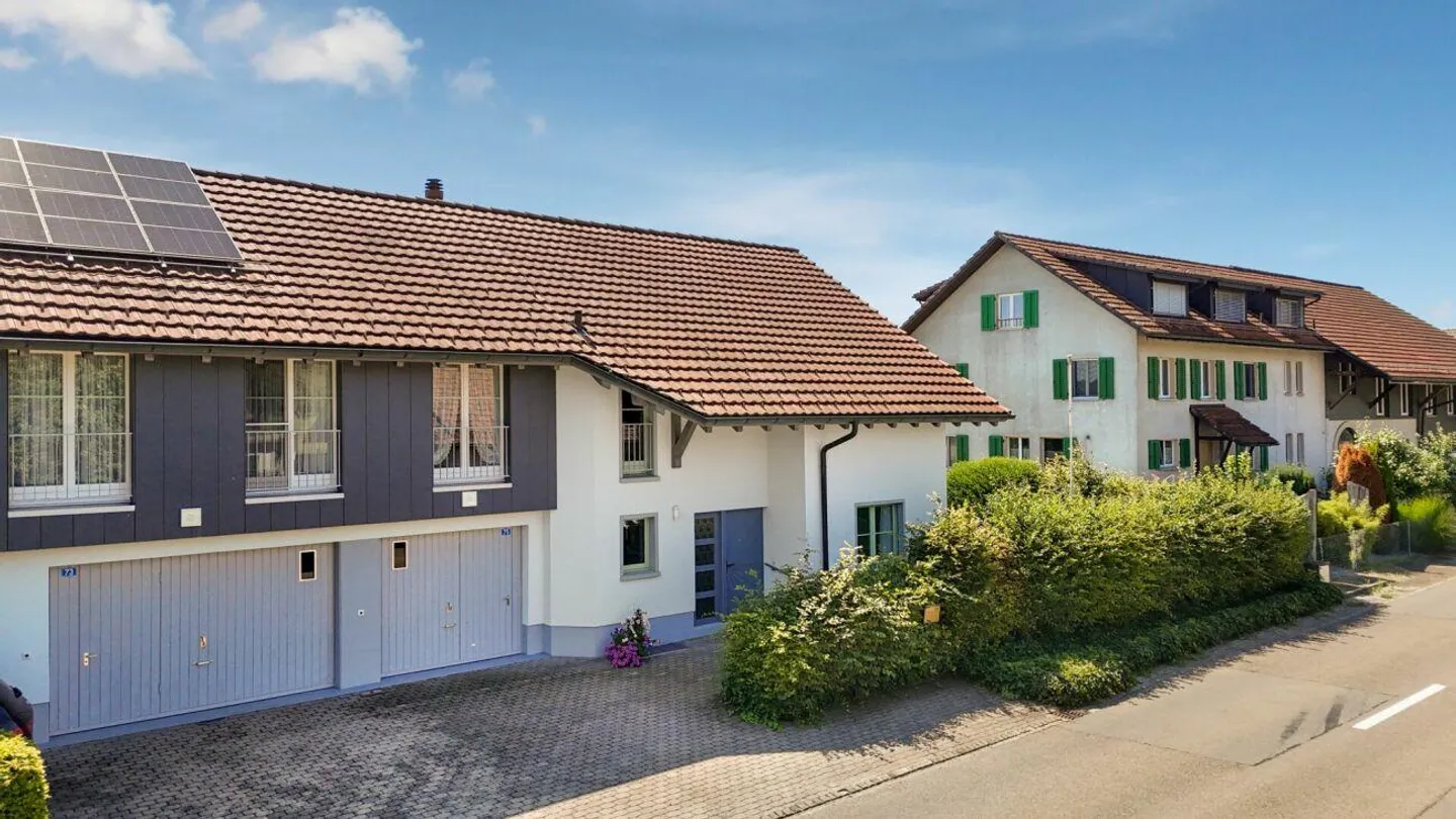 Paix, Nature et Beaucoup d'Espace - Maison Individuelle de 6.5 Pièces en Bordure de la Zone Agricole - Photo 3 sur 27