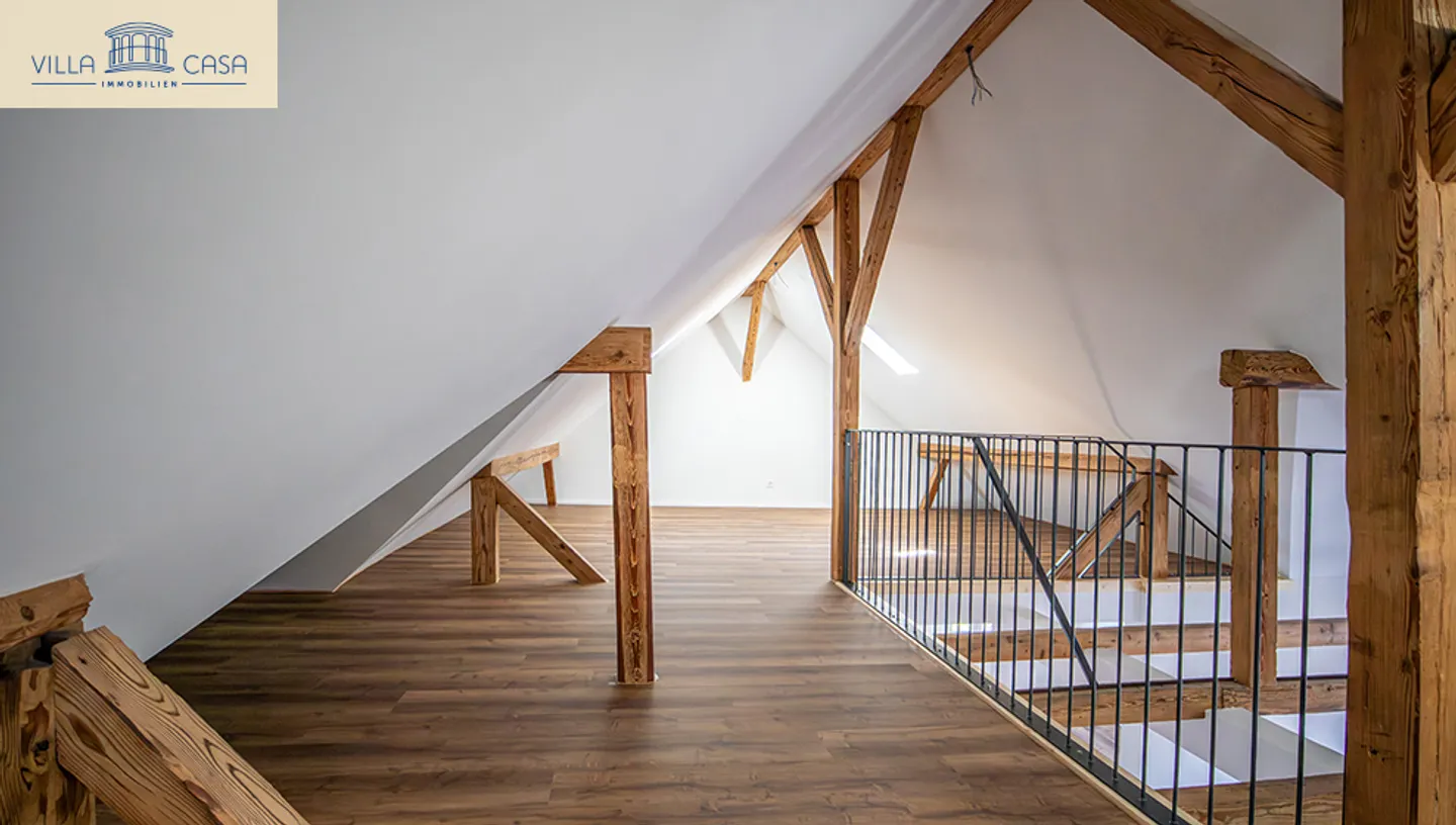 Modern 4-Room Penthouse in Seftigen - Photo 11 of 16