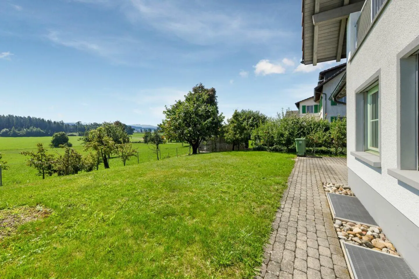 Paix, Nature et Beaucoup d'Espace - Maison Individuelle de 6.5 Pièces en Bordure de la Zone Agricole - Photo 8 sur 27