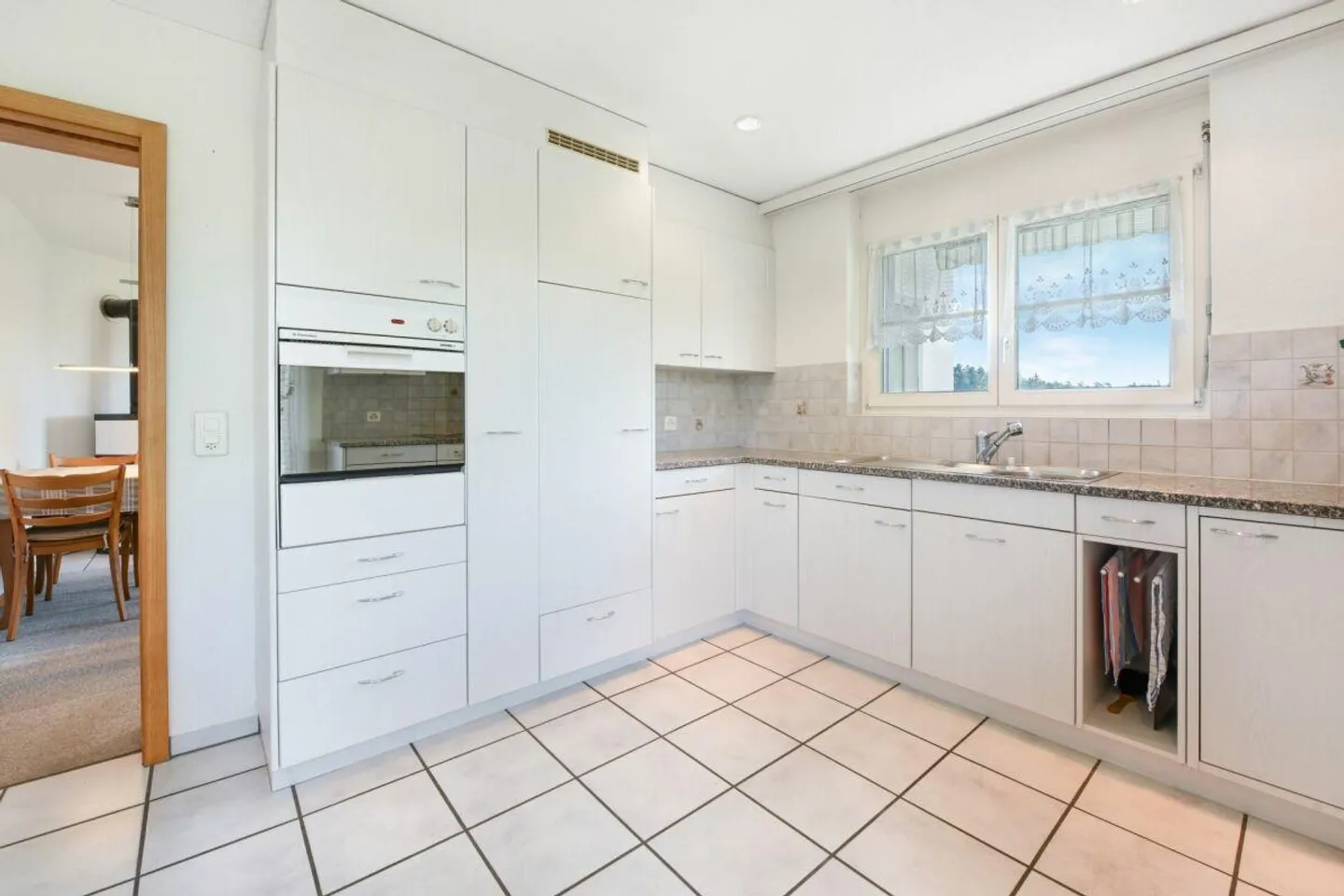 Paix, Nature et Beaucoup d'Espace - Maison Individuelle de 6.5 Pièces en Bordure de la Zone Agricole - Photo 12 sur 27