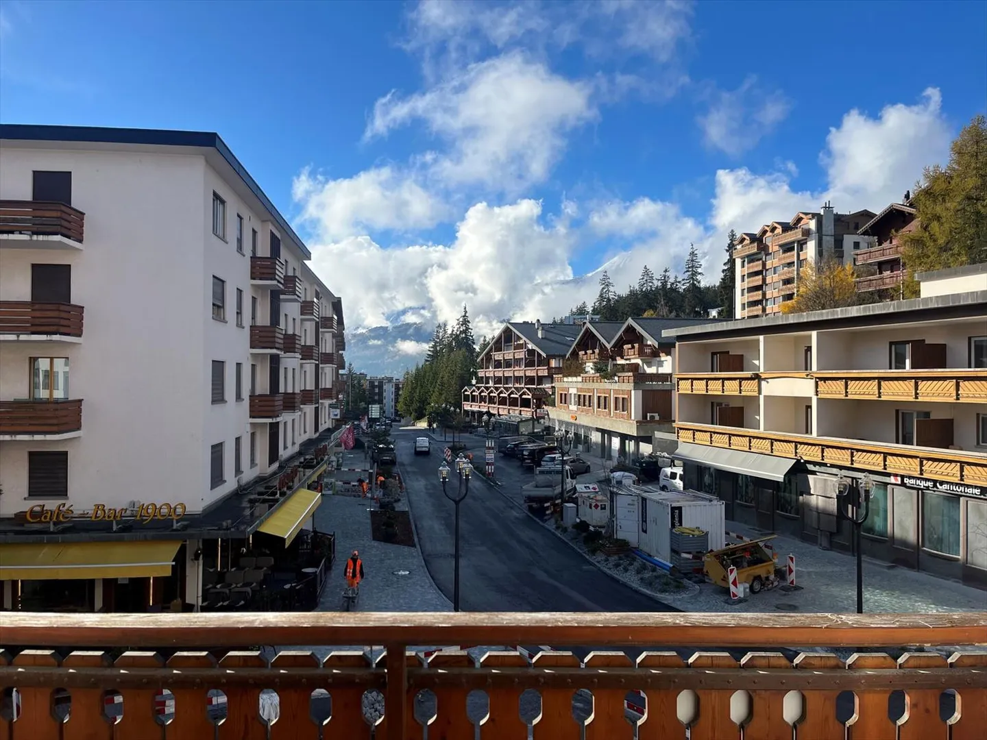 Chance nicht verpassen! 4,5-Zimmer-Wohnung im Zentrum von Crans - Foto 1 von 5