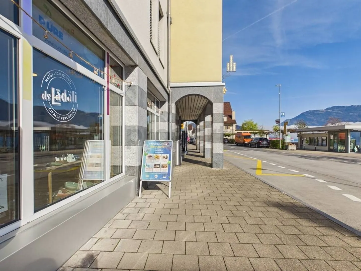 Attraktive Anlageimmobilie an bester Lage in Beckenried  Gewerbefläche mit Seesicht - Photo 12 sur 13