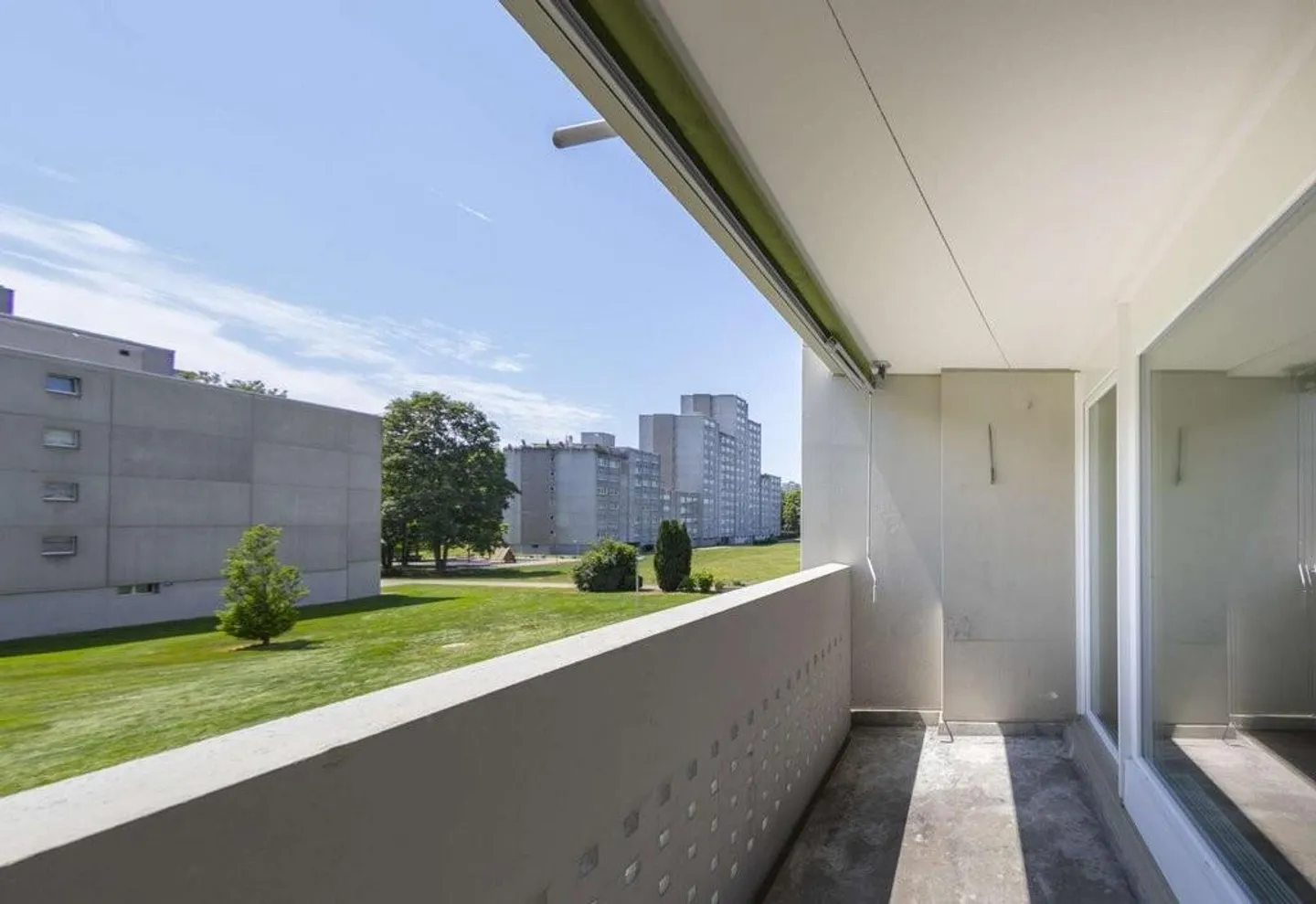 Modernes Apartment mit atemberaubendem Blick - Foto 6 von 6